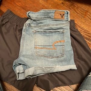 Moving & found! Size 12 “Super Super Stretch” American Eagle Jean Shorts